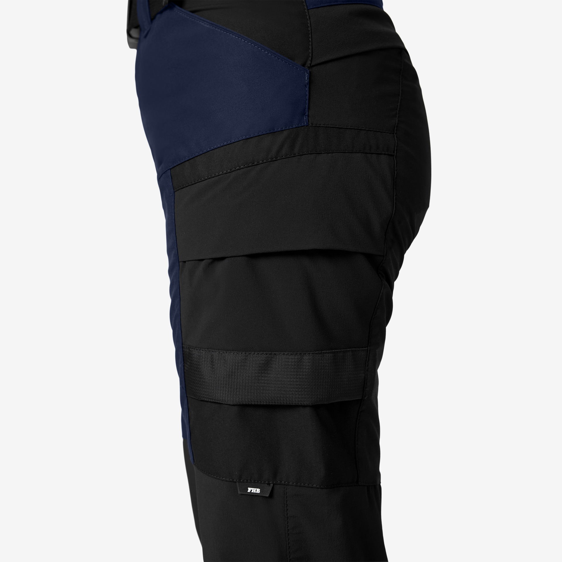 Mio_123120_Tasche_rechts_1620.jpg